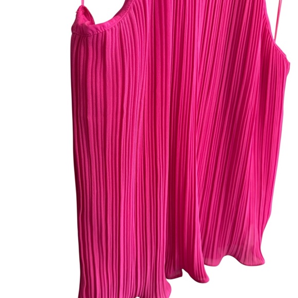 CeCe Fuchsia Pleated Sleeveless Blouse - Picture 3 of 9